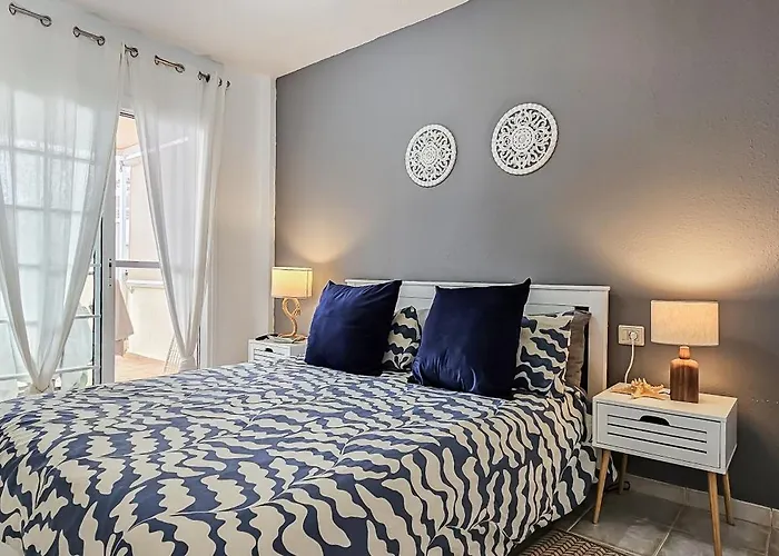 Sunny Garden 1 Bedroom Arona Apartman *